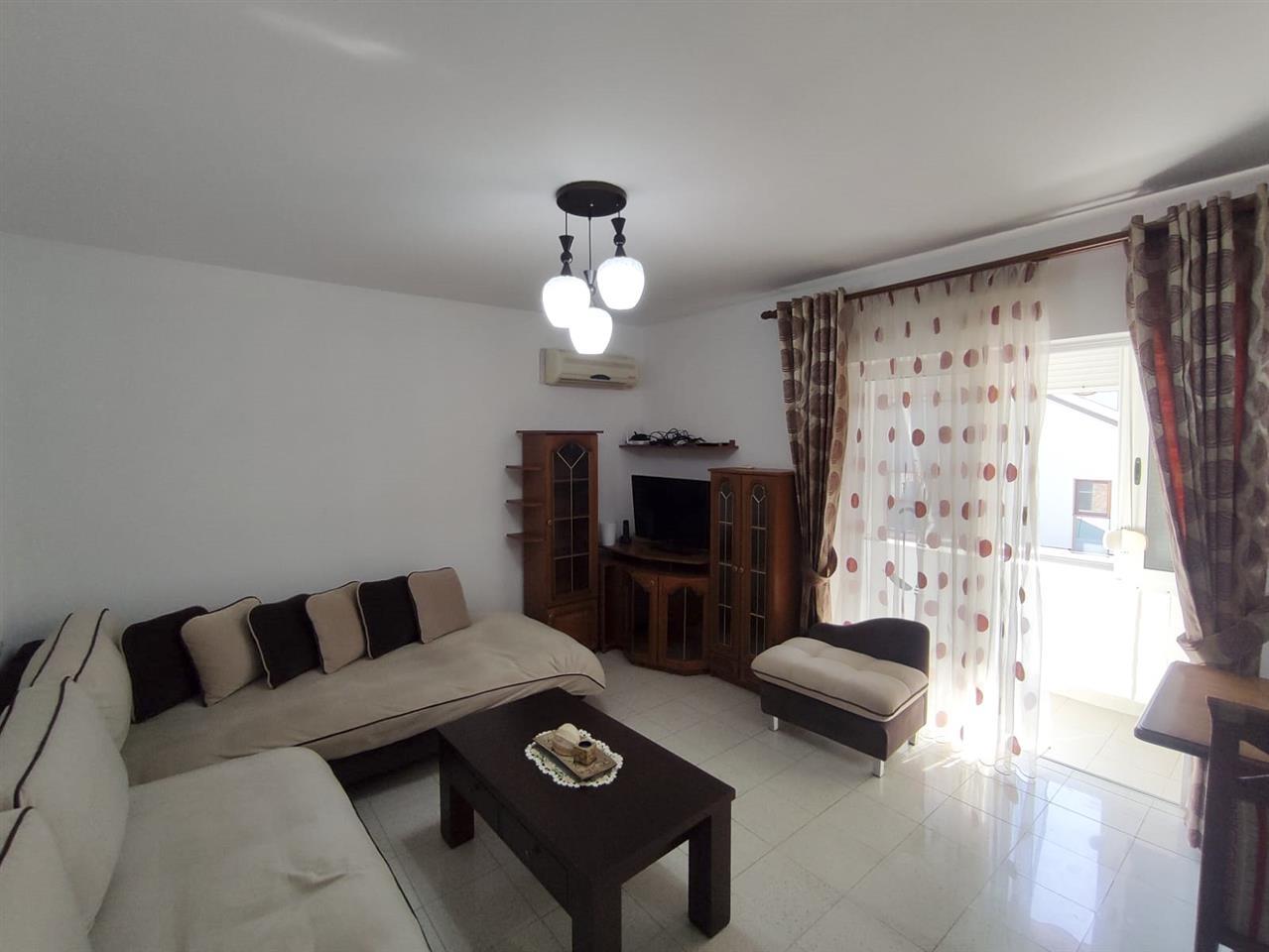 Apartament me Qera – Myslym Shyr