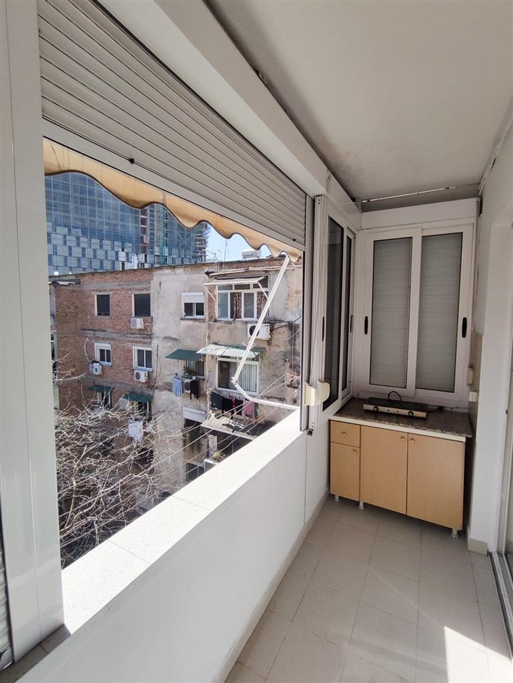 Apartament me Qera – Myslym Shyr