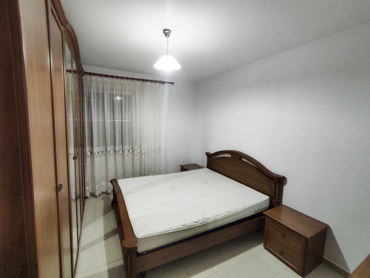 Apartament me Qera – Myslym Shyr