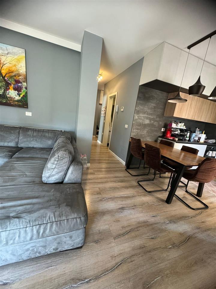 OKAZION Tirane, shes apartament 2+1+BLK Kati 3, 104 m²