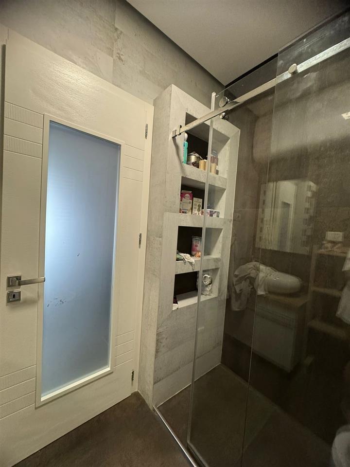 OKAZION Tirane, shes apartament 2+1+BLK Kati 3, 104 m²