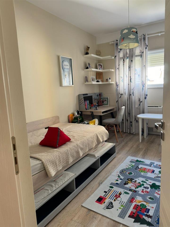 OKAZION Tirane, shes apartament 2+1+BLK Kati 3, 104 m²