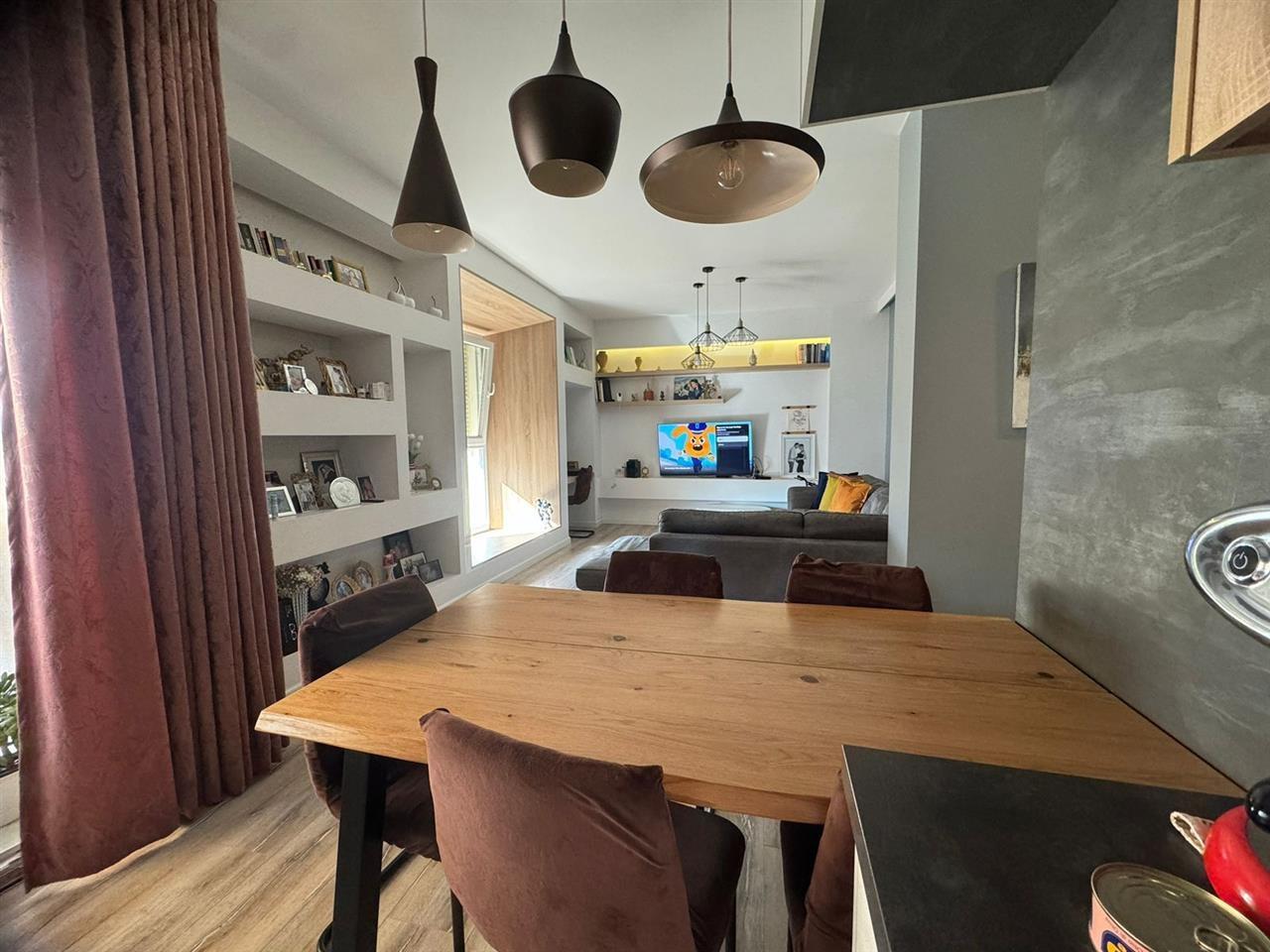 OKAZION Tirane, shes apartament 2+1+BLK Kati 3, 104 m²