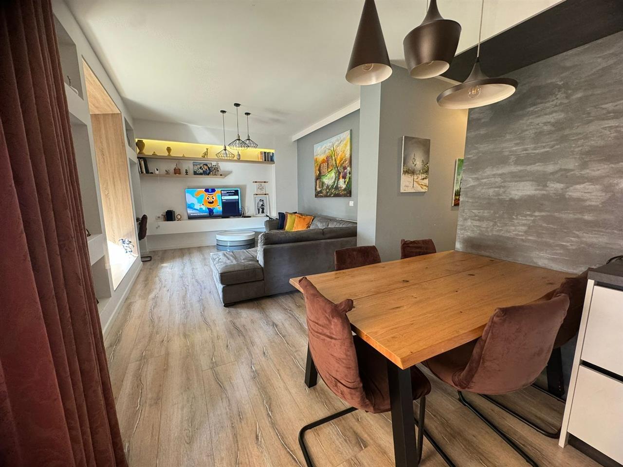 OKAZION Tirane, shes apartament 2+1+BLK Kati 3, 104 m²