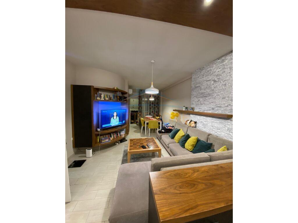 Qera, Apartament 2+1, Kodra e Diellit, Tiranë.