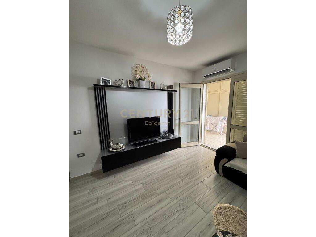 SHITET APARTAMENT 2+1 VIJE E PARE ME DETIN NE PLAZH!!