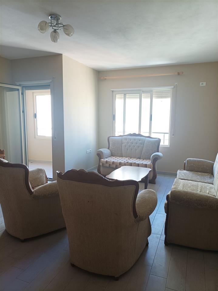 Jepet me qera apartamenti tek Drejtoria e Policise, Durres