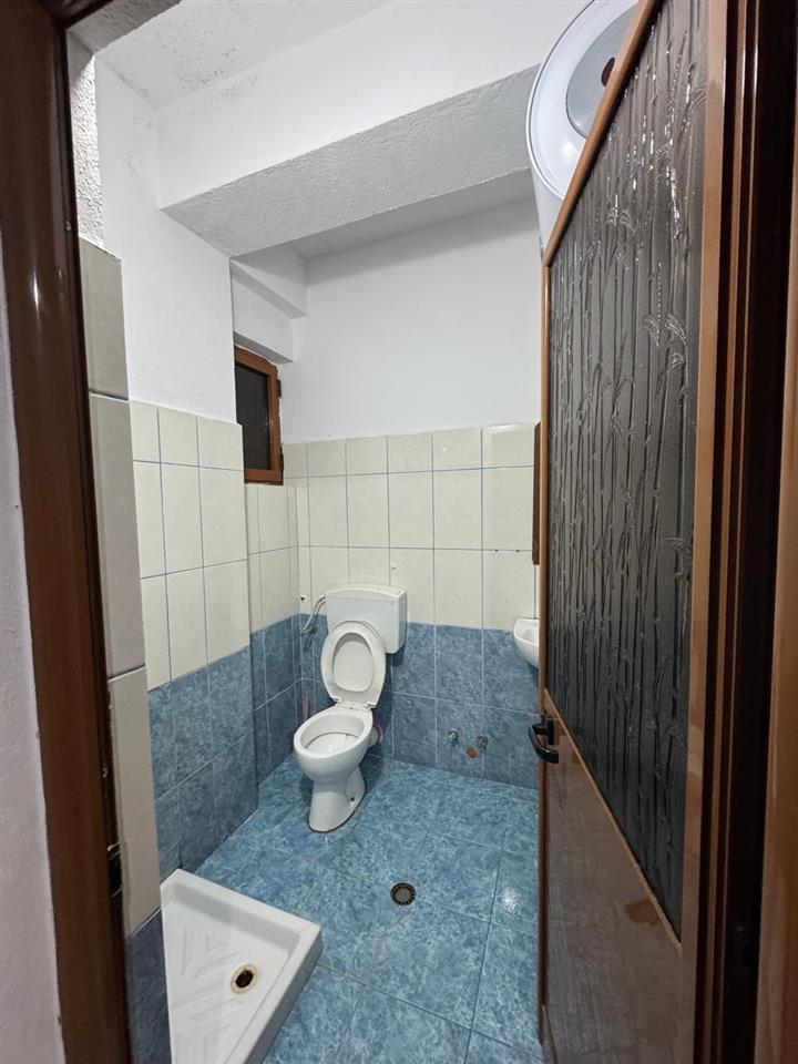 Jepet apartament me qera 1+1 ne Durres