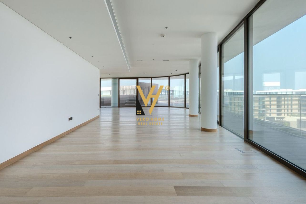 AMBIENT 200 M2 TE RR.DIBRES 450.000 EURO