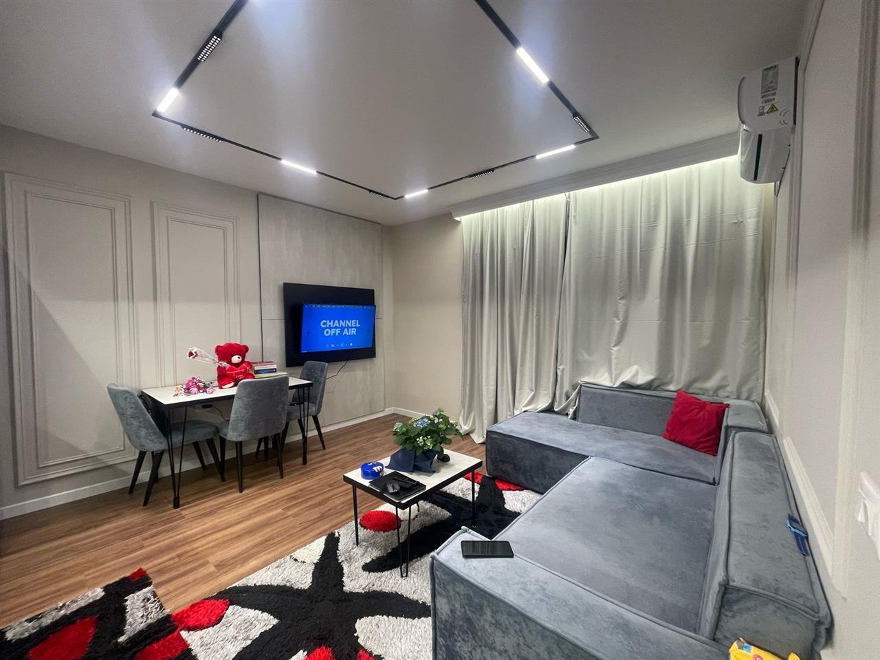 Jepet me qira apartament 1+1 tek Komuna e Parisit