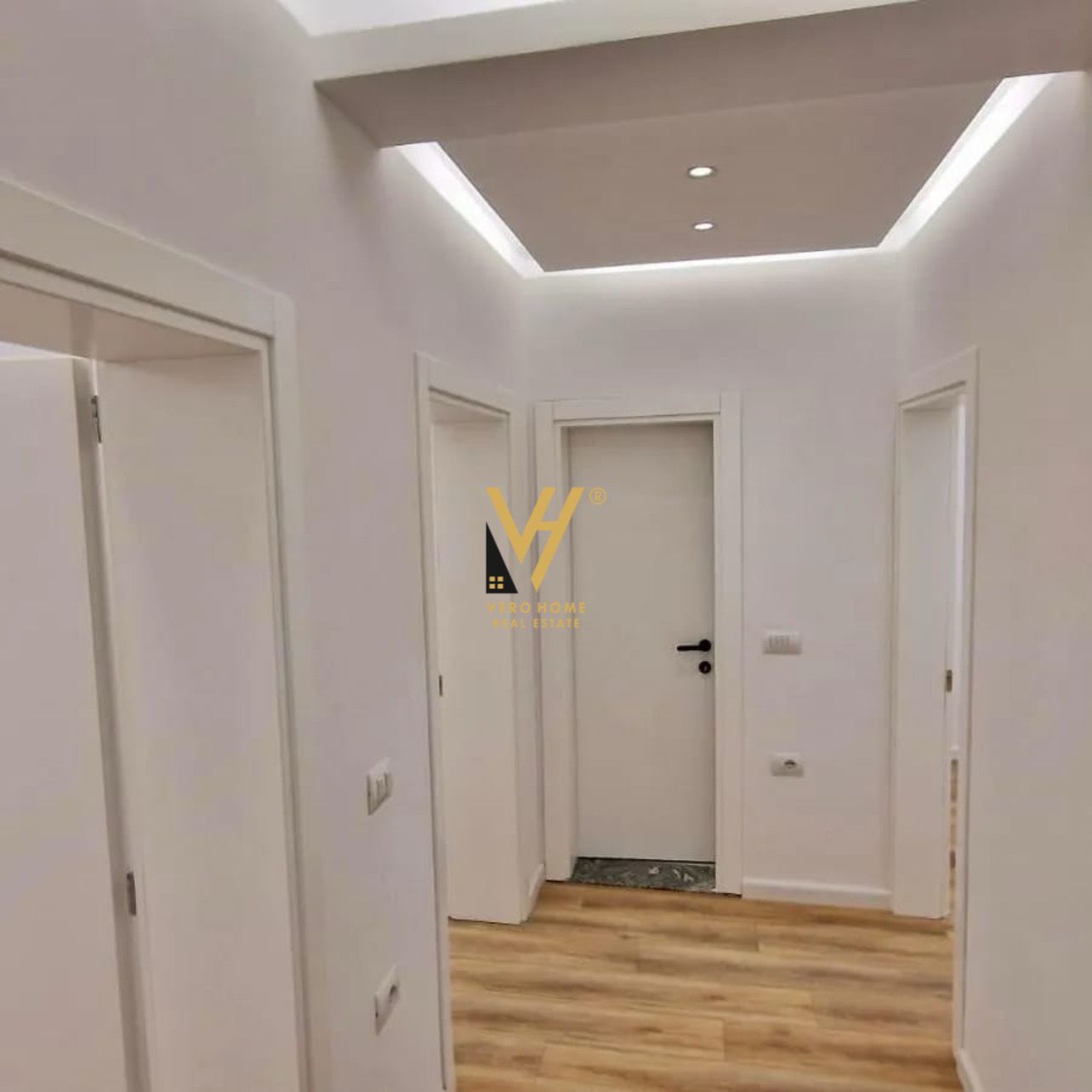 AMBIENT 120M2 ME QERA TE MINE PEZA 900 EURO