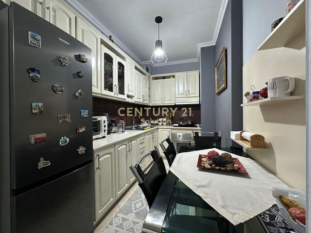 APARTAMENT 2+1 PER SHITJE NE ASTIR! 122,000 € Sol105085