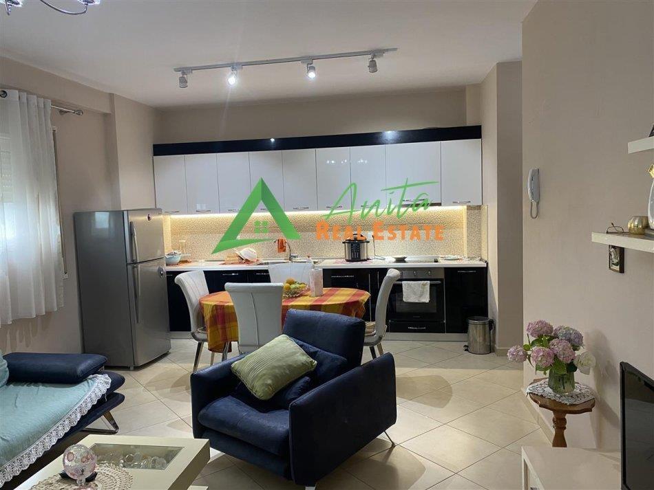 Ali Demi ofrojme per qira apartament 1+1