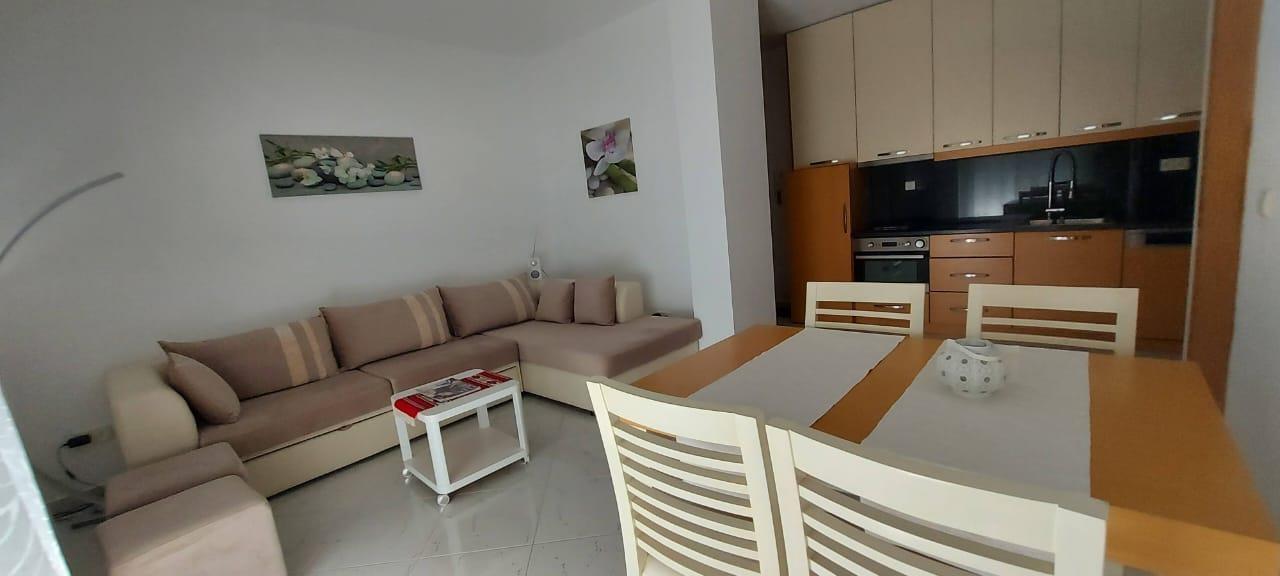 SHITET 1+1 NE SHENGJIN