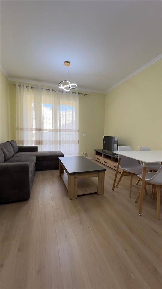 Jepet me qira apartament 2+1 ne Yzberisht