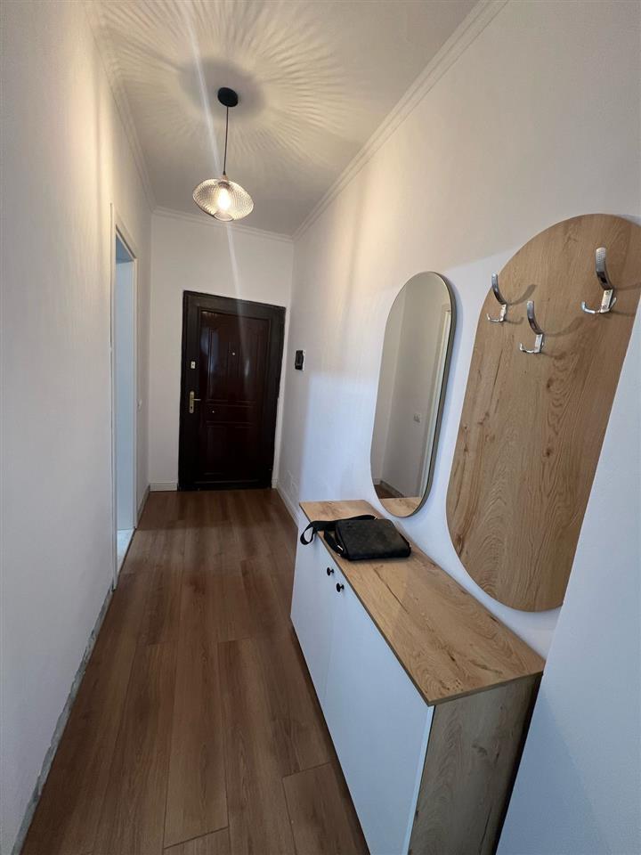 Shitet Apartament 1+1 te Shkembi kavajes