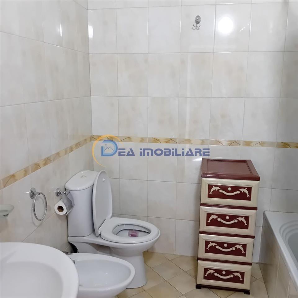 JEPET ME QIRA APARTAMENT 2+1 PMAJE NGA DETI
