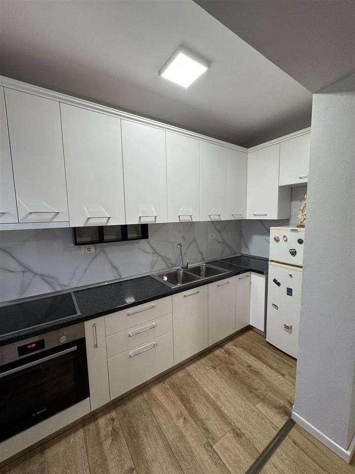 Apartament 1+1 me qera, Myslym Shyri