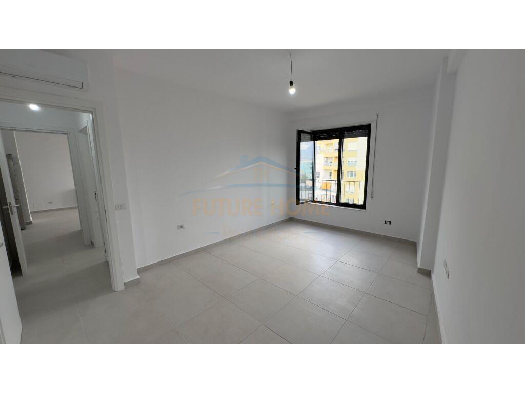 Qera, Apartament 2+1 Stacioni i Trenit