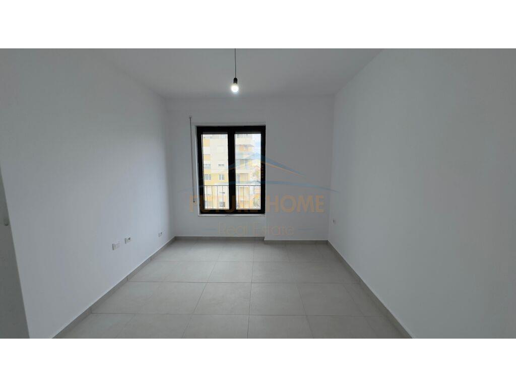 Qera, Apartament 2+1 Stacioni i Trenit