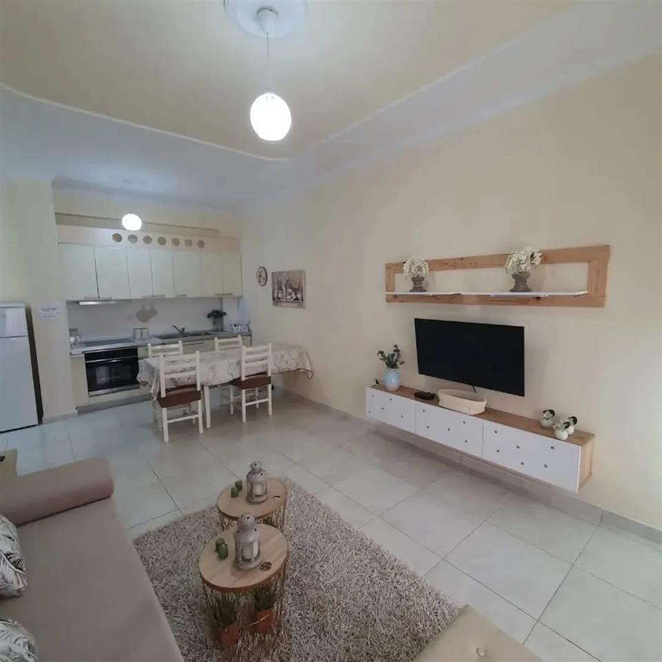 Apartament me qera 1+1 prane Bar Taushani Vlore