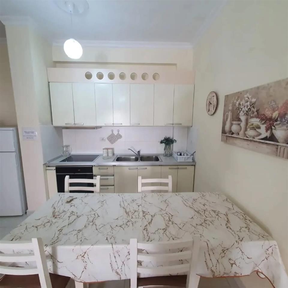 Apartament me qera 1+1 prane Bar Taushani Vlore