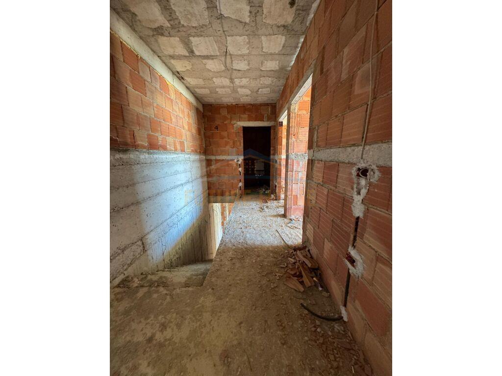 0692268458 Shitet, Vile, Swan Residence, Farke