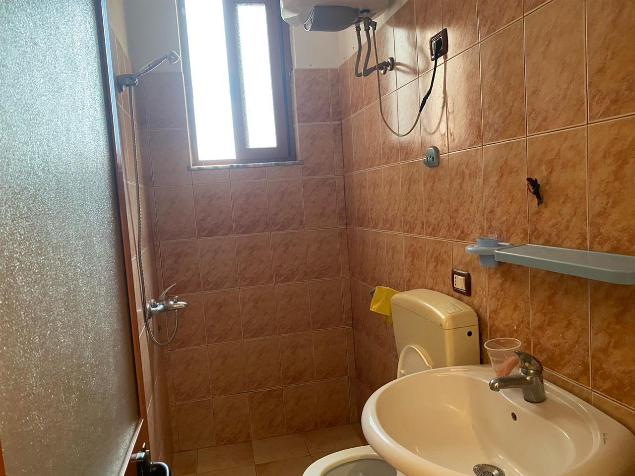 Jepet me qira Apartament 1+1 ne Rrugen Njazi Meka Tirane