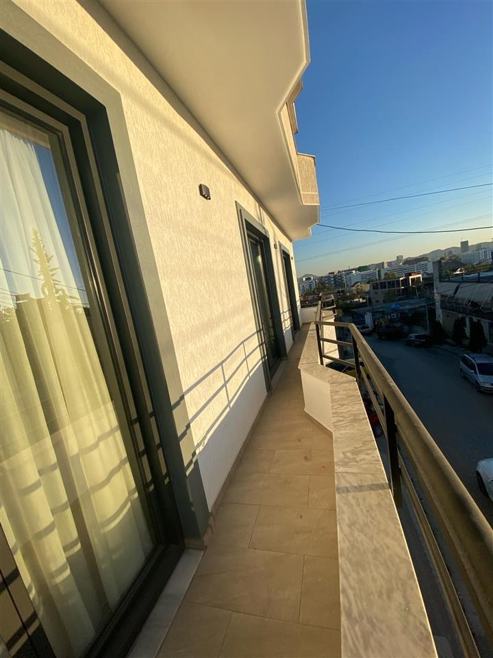 Jepet Apartament me Qera – Ndertese e re, 100% e mobiluar