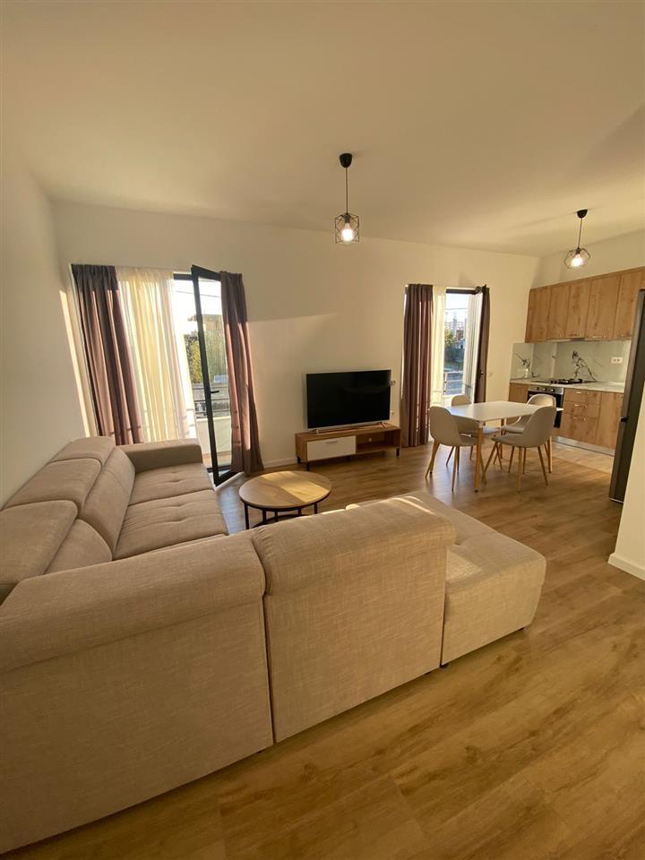 Jepet Apartament me Qera – Ndertese e re, 100% e mobiluar