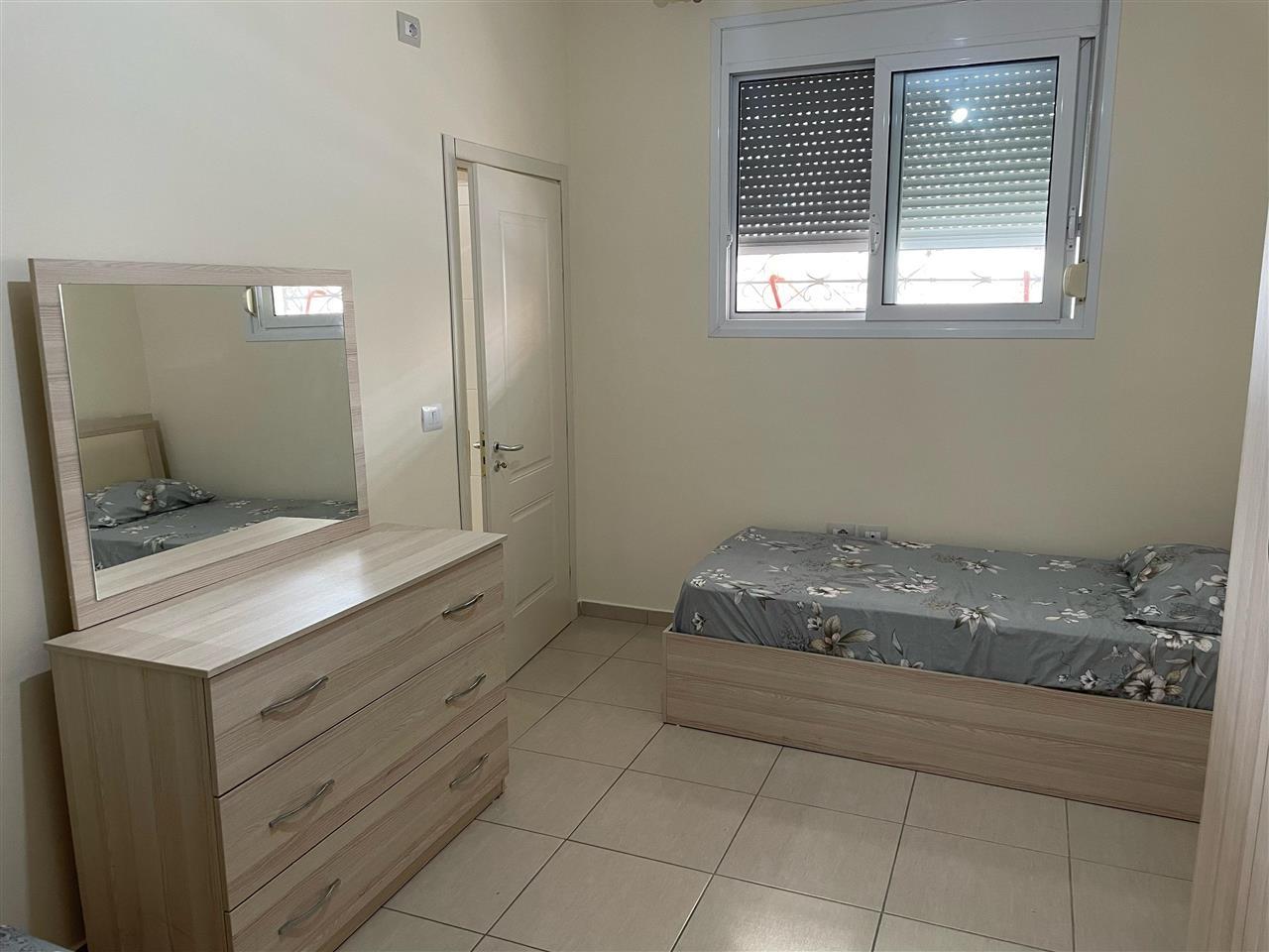JEPET ME QERA DITOR APARTAMENT NE LUNGOMARE