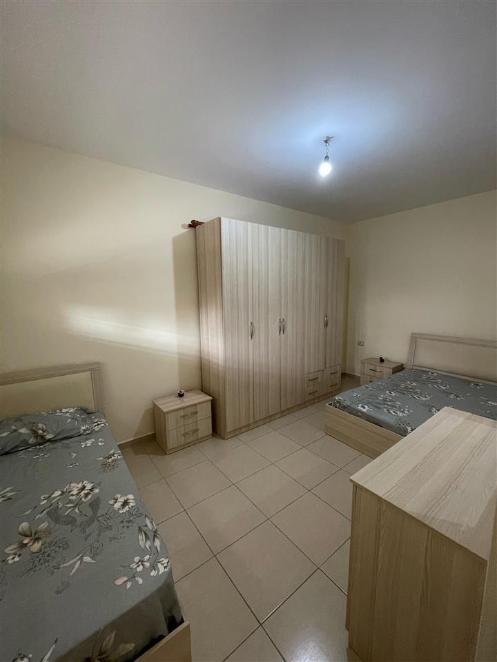 JEPET ME QERA DITOR APARTAMENT NE LUNGOMARE