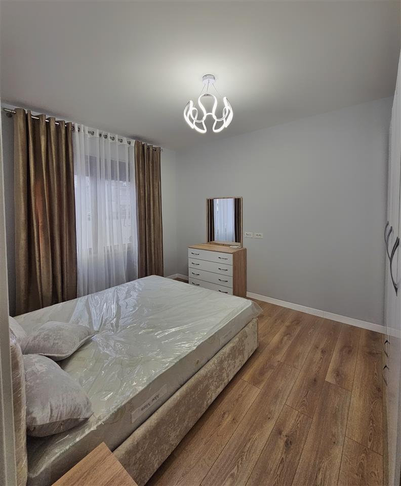 jepet me qira apartament 1+1 te Rr. e Barrikadave