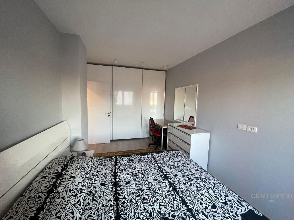 Jepet Me Qira Apartament 2+1 Tek 21 Dhjetori €650 ne muaj