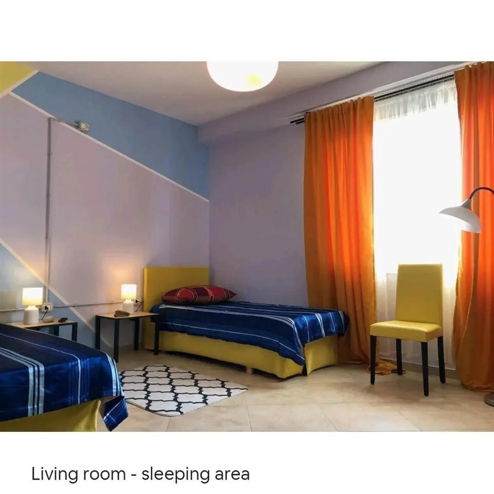 JEPET ME QERA APARTAMENT 2+1 NE QENDER