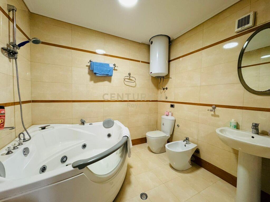 Jepet Me Qira Apartament 2+1 Tek Sami Frasheri € 800 ne muaj