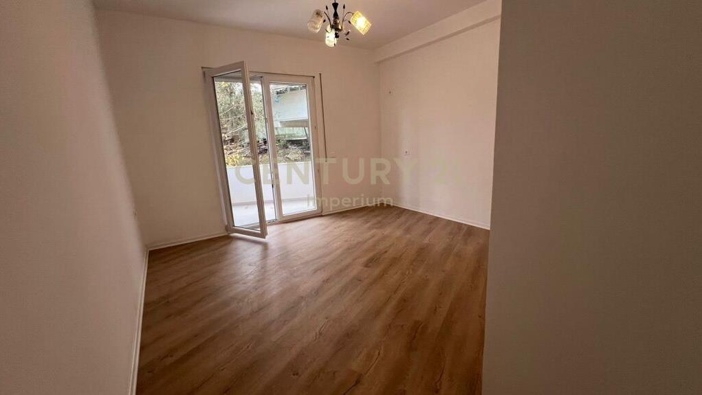 Qira Apartament 2+1+1 Kopshti Botanik € 500