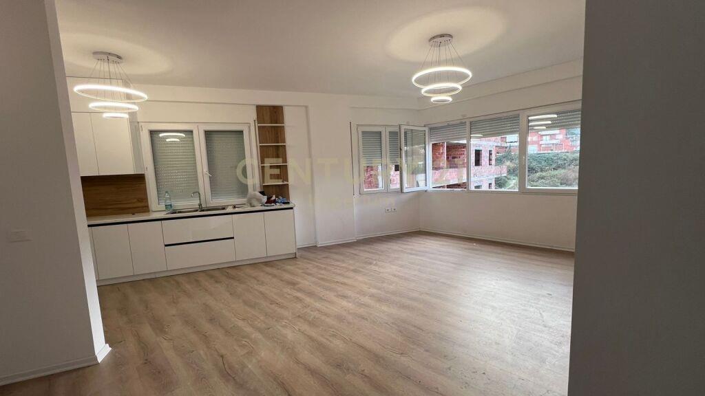 Qira Apartament 2+1+1 Kopshti Botanik € 500