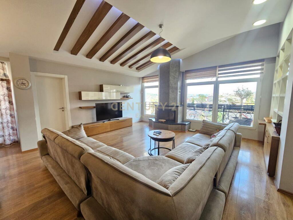 Jepet Me Qira Apartament 4+1+2+2 Parkime Liqeni i Thate