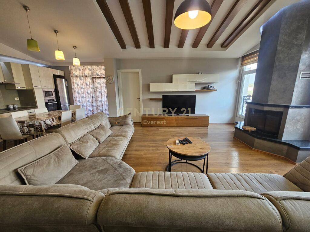 Jepet Me Qira Apartament 4+1+2+2 Parkime Liqeni i Thate