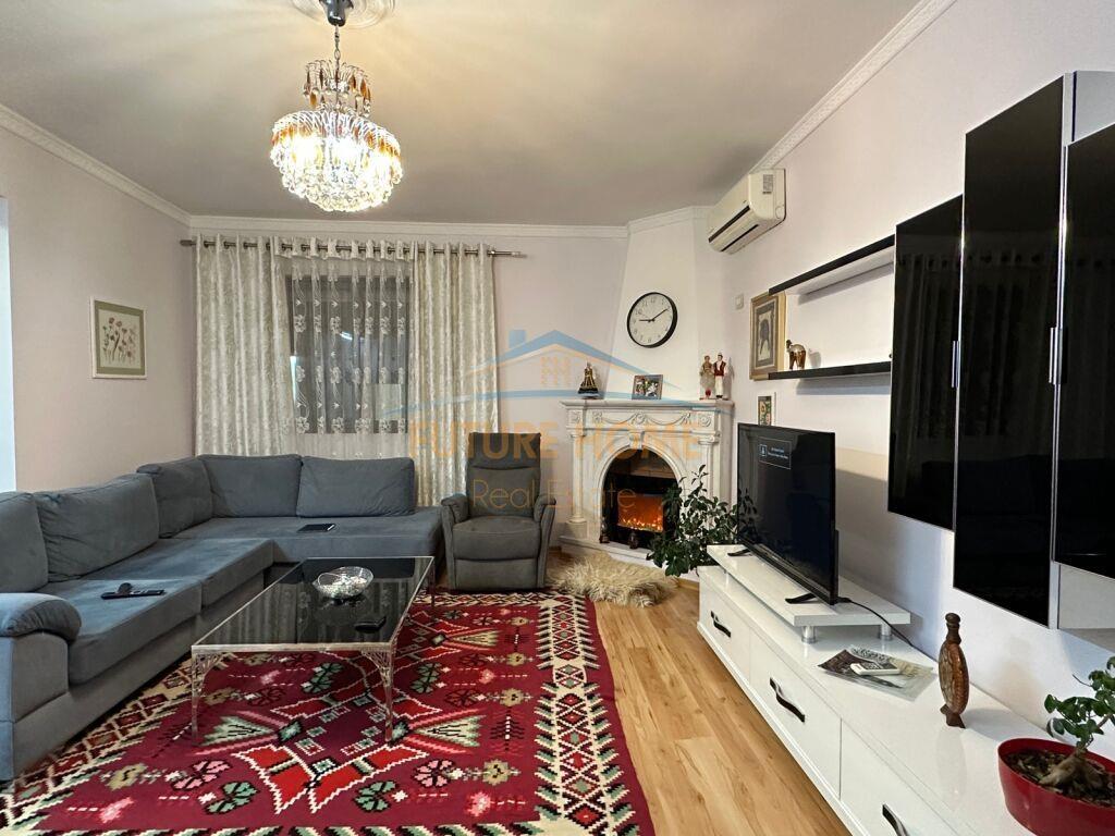 Qera, Apartament 2+1,Mbikalimi i Komunes se Parisit