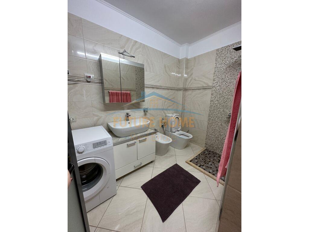 Qera, Apartament 2+1,Mbikalimi i Komunes se Parisit