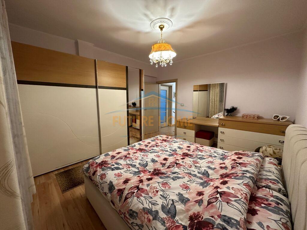 Qera, Apartament 2+1,Mbikalimi i Komunes se Parisit