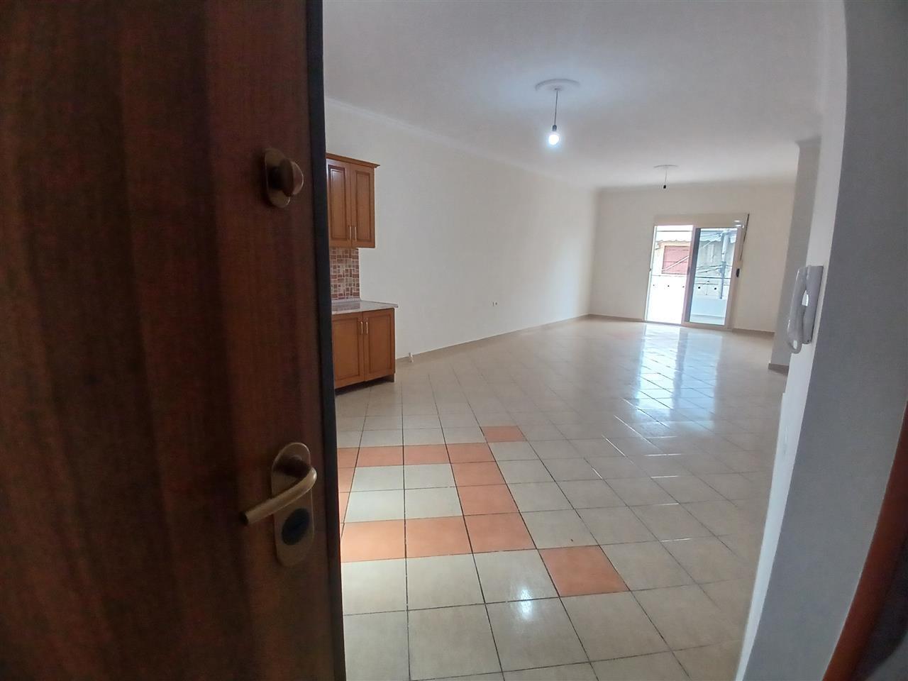 Super Apartament me qera afat gjate te kisha ortodokse