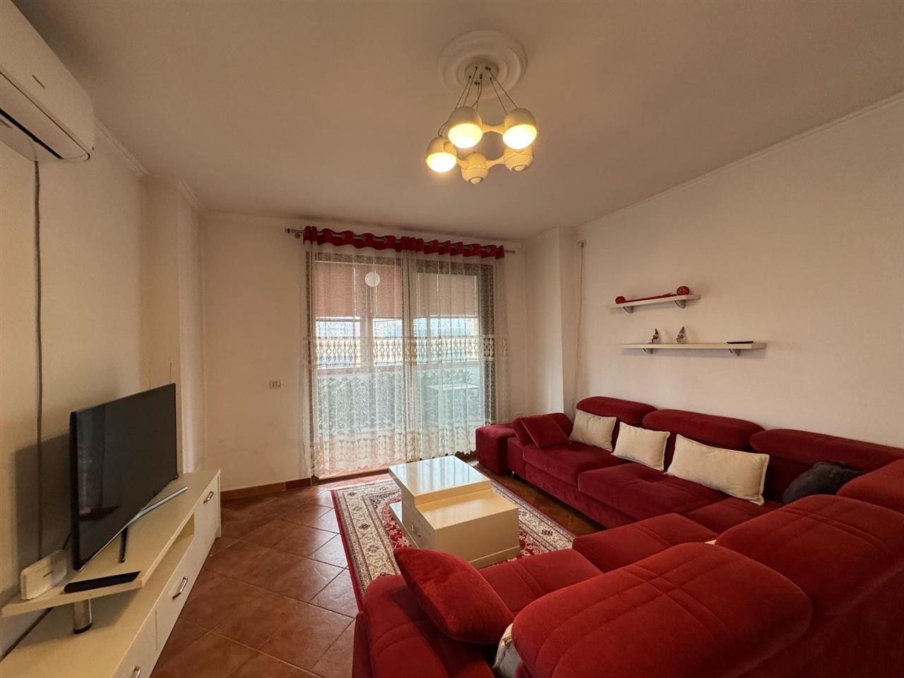 Brryli , Japim me qira Apartament 2+1 !