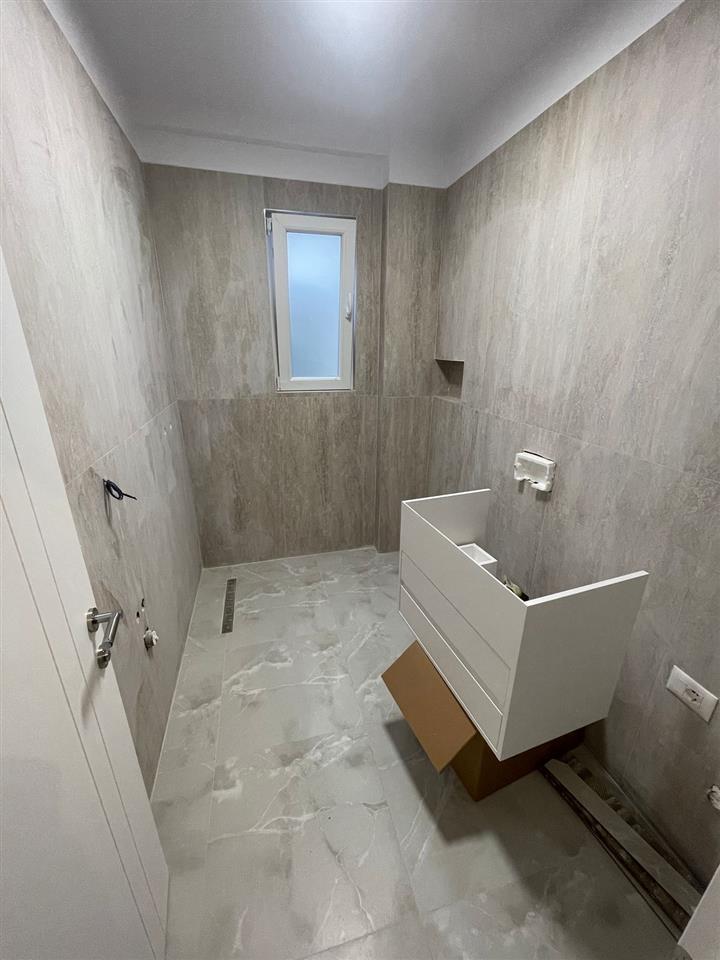 APARTAMENT 1+1 ME QIRA ne Selite, prane Marin Barleti