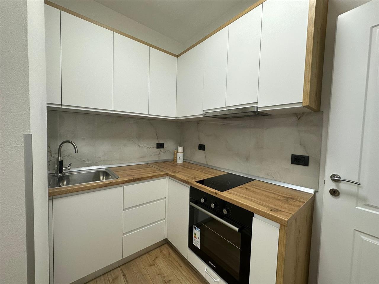 1+1 me qira te Rruga e Bogdaneve