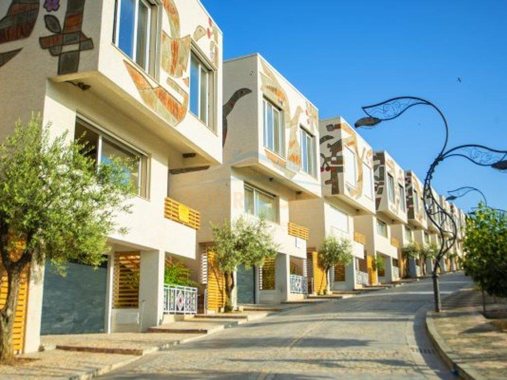 Shitet, Apartament 2+1+2, Kodra e Diellit 2, Tirane