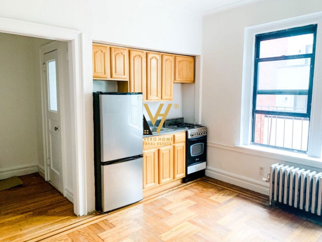 ZYRE 32 M2 ME QERA NE BLLOK 40.000 LEKE