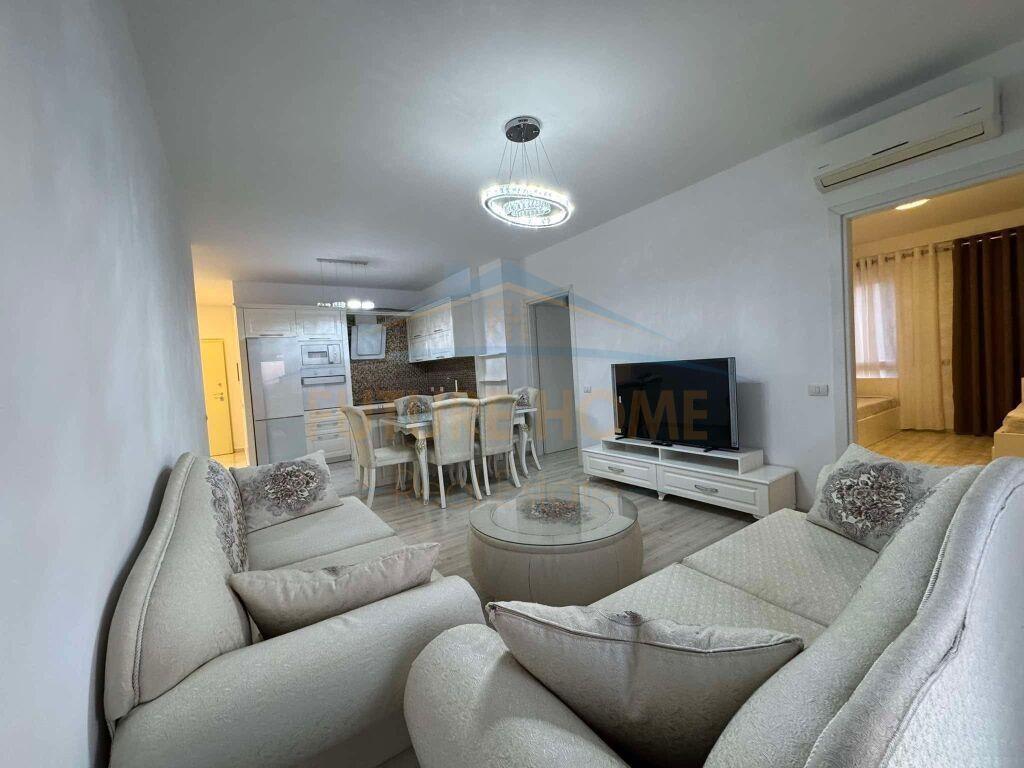 Shitet, Apartament 2+1+Post Parkimi, Zogu i Zi, Tirane